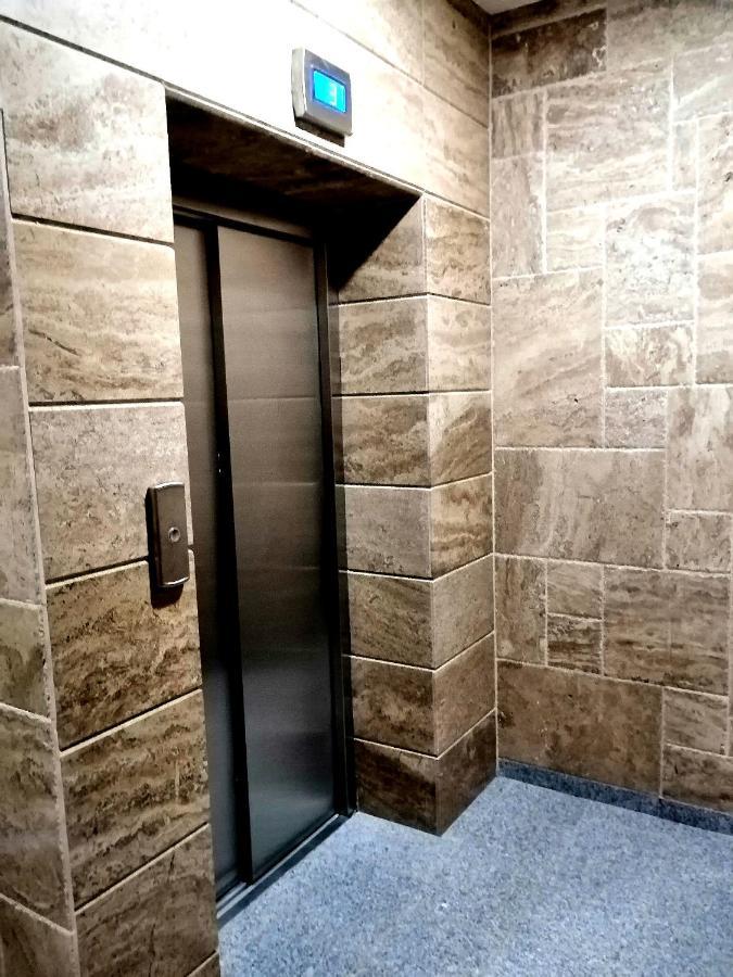 Sunny Apartment Burgas Bagian luar foto