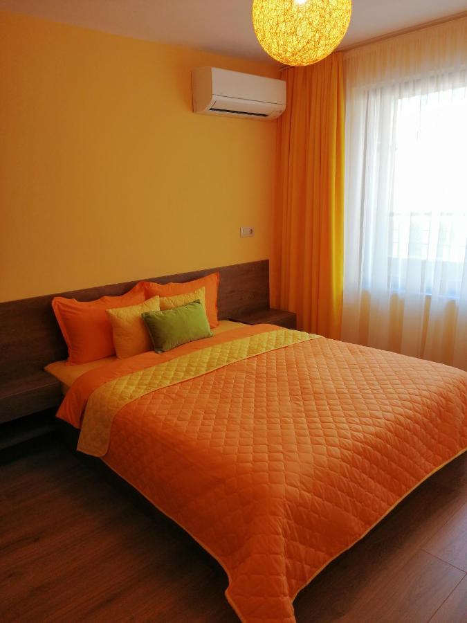 Sunny Apartment Burgas Bagian luar foto