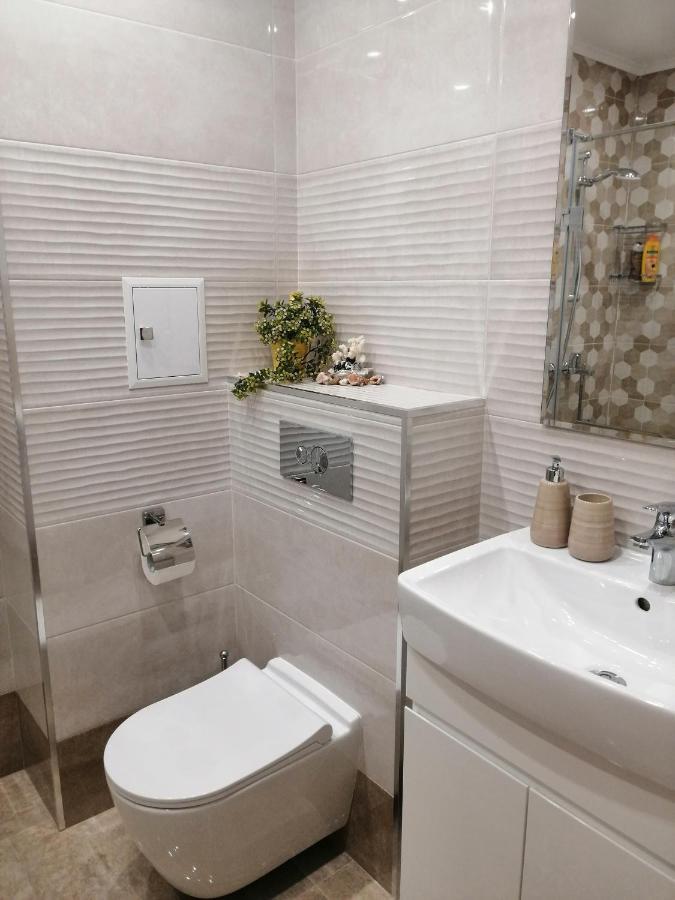 Sunny Apartment Burgas Bagian luar foto