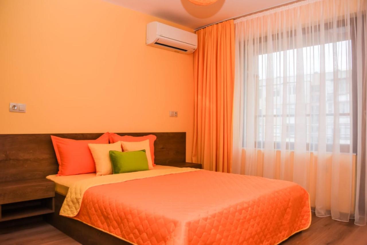 Sunny Apartment Burgas Bagian luar foto